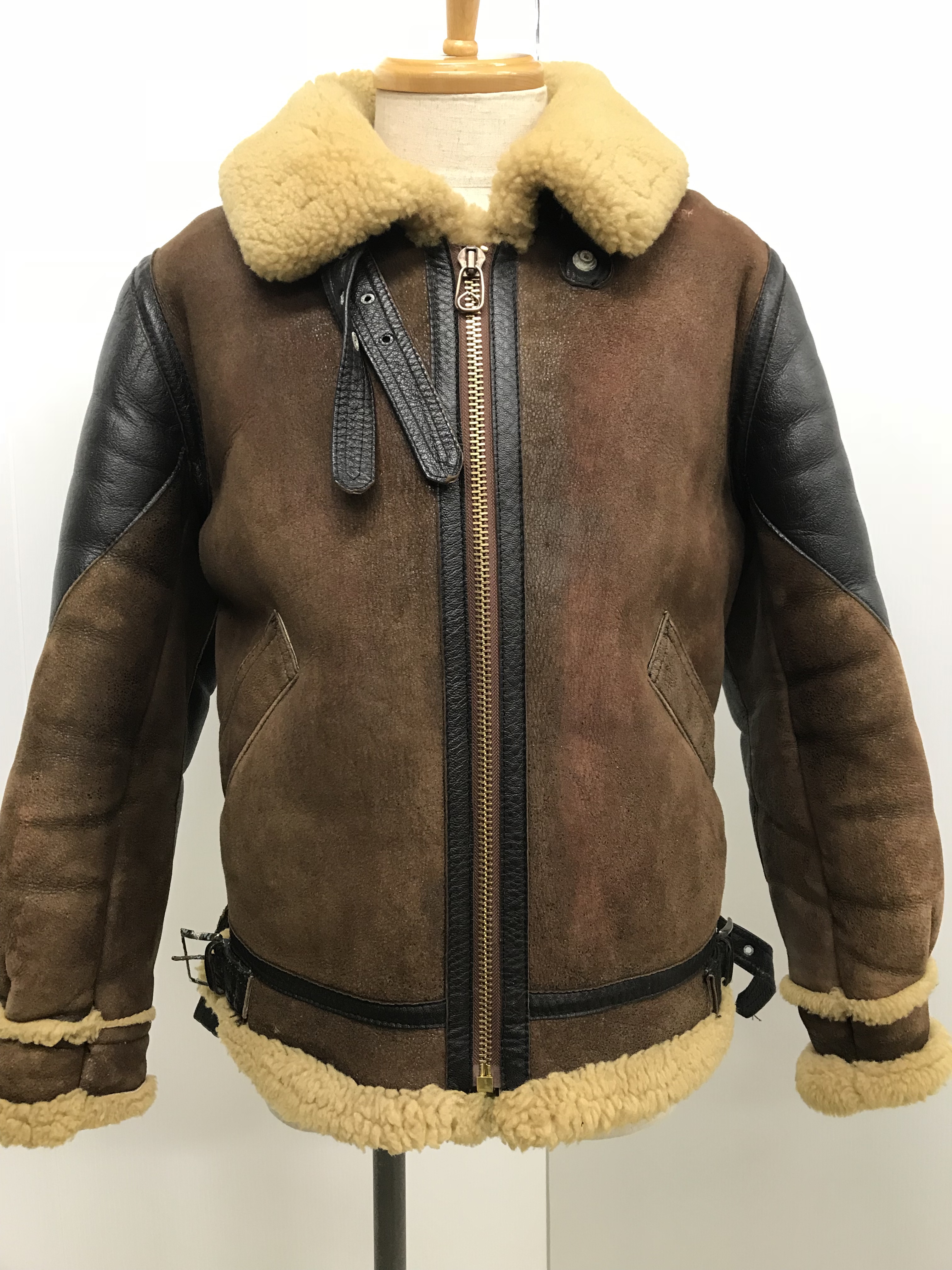 B-3のファスナー交換 | MASIZIN(マシジン)|ジーンズリペアやリブ B-3のファスナー交換 | MASIZIN(マシジン)|ジーンズリペアやリブ