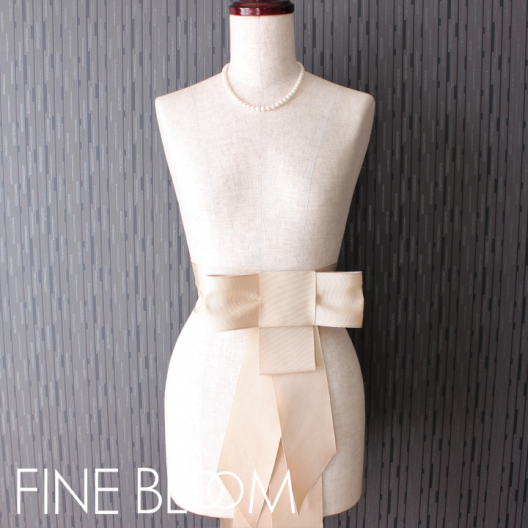ドレスに合わせて結び方色々 ウェディングサッシュリボン Hellow サッシュベルト Fine Bloom ファインブルーム ドレスに合わせて結び方色々 ウェディングサッシュリボン Hellow サッシュベルト Fine Bloom ファインブルーム