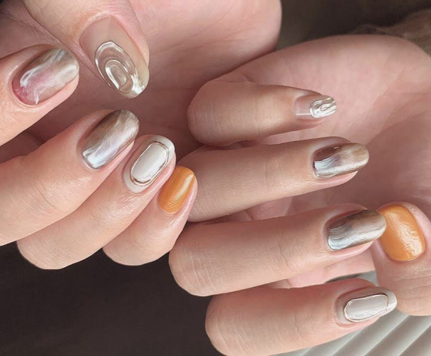 アプリコットジャムとヘーゼルナッツのこんがりタルト Nail Studio Liber