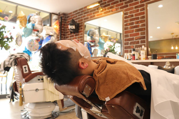 男の嗜みのシェービング 哀愁の理髪師 男の嗜みのシェービング 哀愁の理髪師