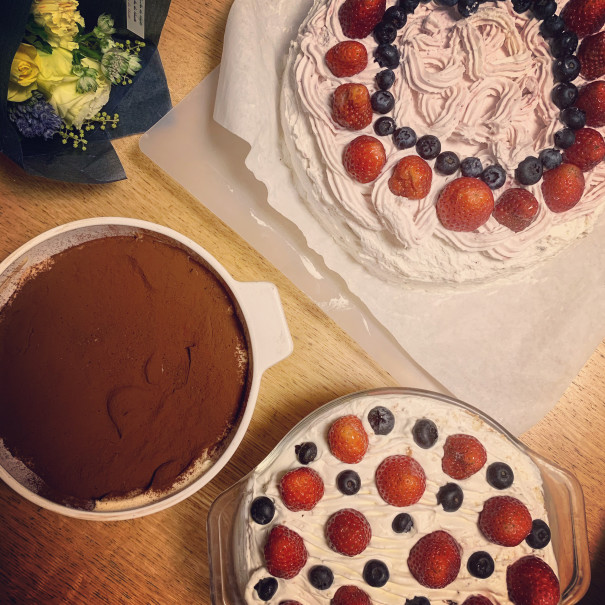 父歳の誕生日はホームメイドケーキバッフェ Fashion Source