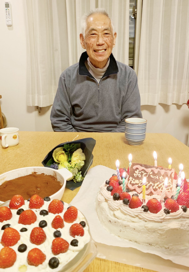 父歳の誕生日はホームメイドケーキバッフェ Fashion Source 父歳の誕生日はホームメイドケーキバッフェ Fashion Source