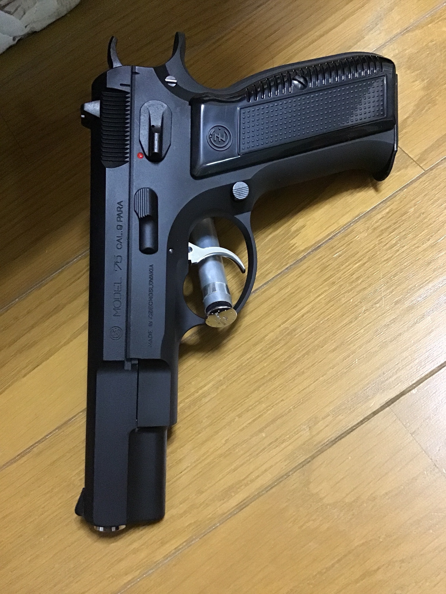 KSC CZ75 ファースト HW クラックは個体差 | シンエモン