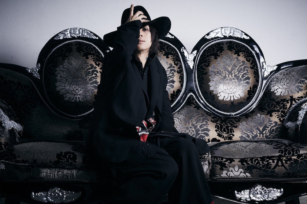 清春、映像作品「KIYOHARU 50th BIRTHDAY」発売 | GALLERY OF VISUAL SHOCK