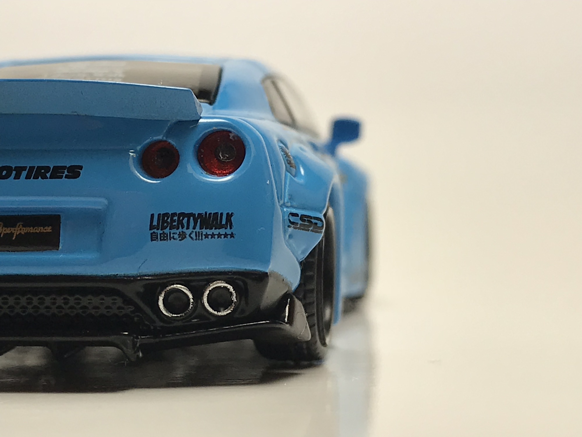 MINI GT LB★WORKS Nissan GT-R ライトブルー MINI GT 1/64スケール「LB☆WORKS 日産GT-R (R35) Type 1, Rear