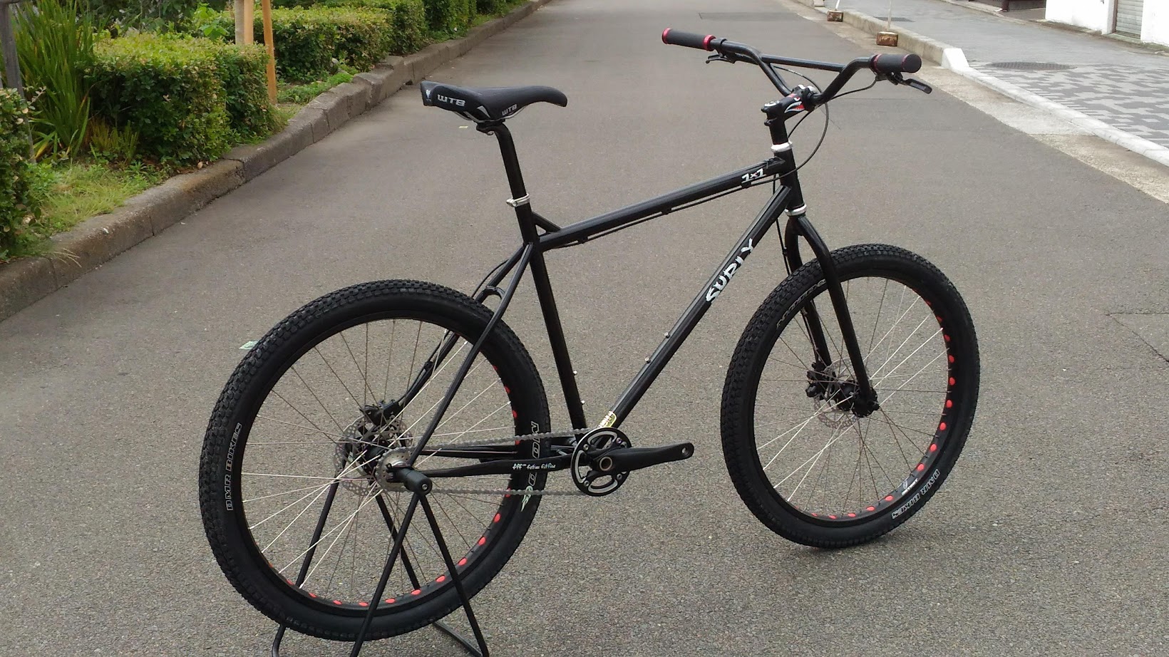 廃盤　SURLY 1×1 SURLY 1×1 ホイールを650B化 廃盤モデル | VelostyleTICKET
