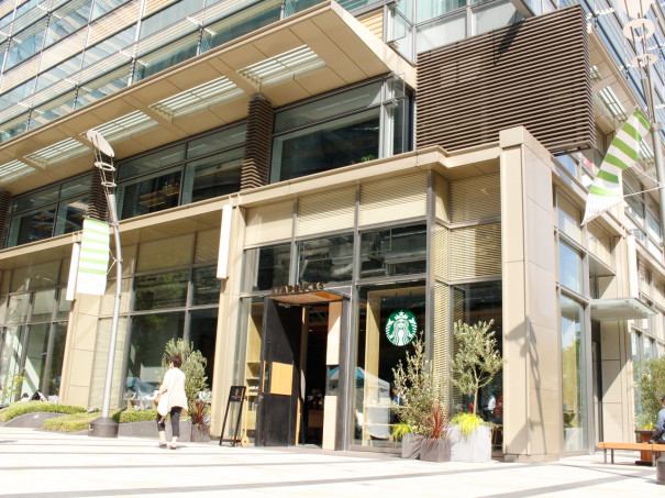 都会のオアシスで最高峰のコーヒー体験を 東京ミッドタウン店 Starbucks Coffee Japan