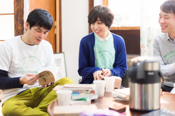 オフィスでバレンタイン チョコレートにコーヒーを添えて ミシマ社編 Starbucks Coffee Japan