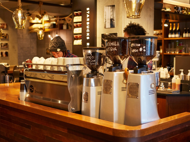 バリスタという仕事。カフェラテ篇 | Starbucks Coffee Japan 