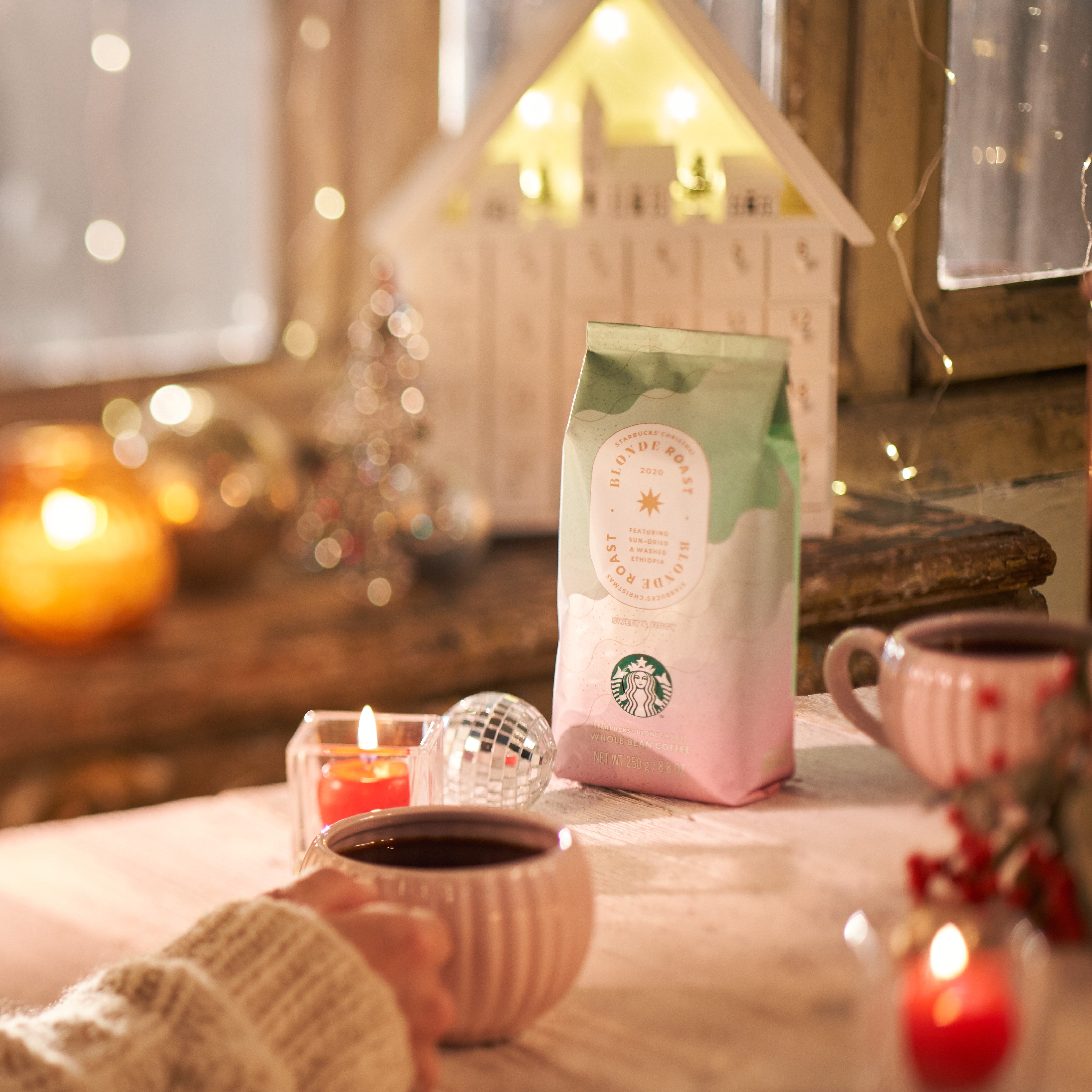 ホリデーを彩るコーヒーの楽しみ方 From コーヒーマスター スターバックス クリスマス ブロンド ロースト編 Starbucks Coffee Japan