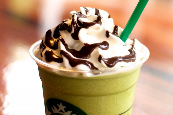 チョコレート ソースを追加してちょっとリッチなフラペチーノ に Starbucks Coffee Japan