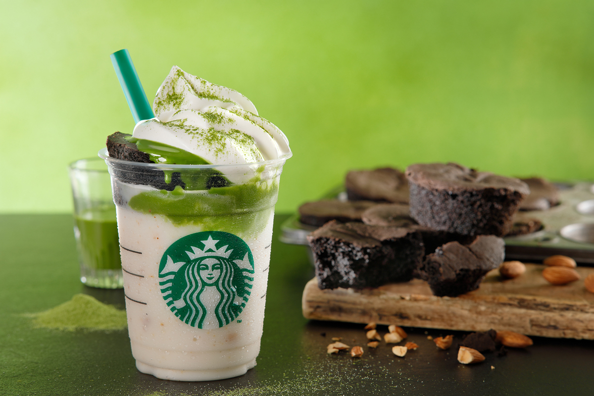 チョコレート ケーキ トップ フラペチーノ® with抹茶ショット-梅雨を