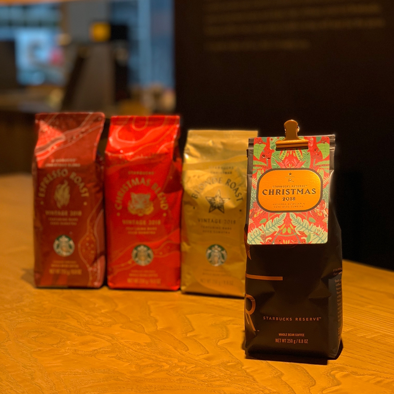 クリスマスを彩る2つのブレンドコーヒー | Starbucks Coffee Japan