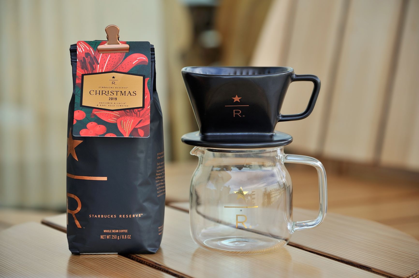 ホリデーシーズンに大切な人に贈りたい「スターバックス リザーブ