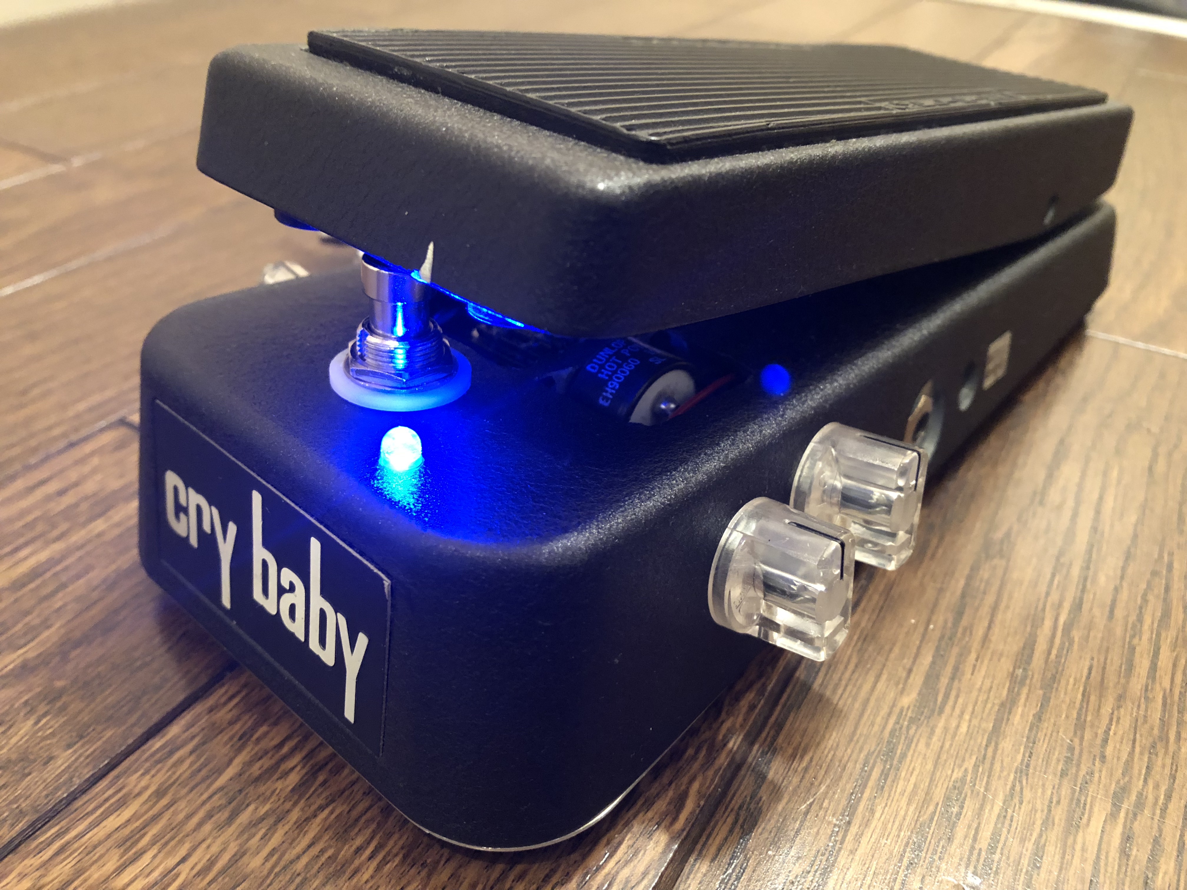 CRYBaby MOD  / true bypass / VOL/  青LED