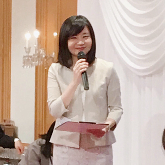 急に人前で話す機会が訪れた方へ 司会進行 プレゼン 発表を成功に導くサポート 高木 真紀 Website