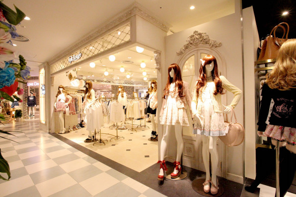 Ank Rouge 阿部野ハルカス店 Rosso インテリアデザイン