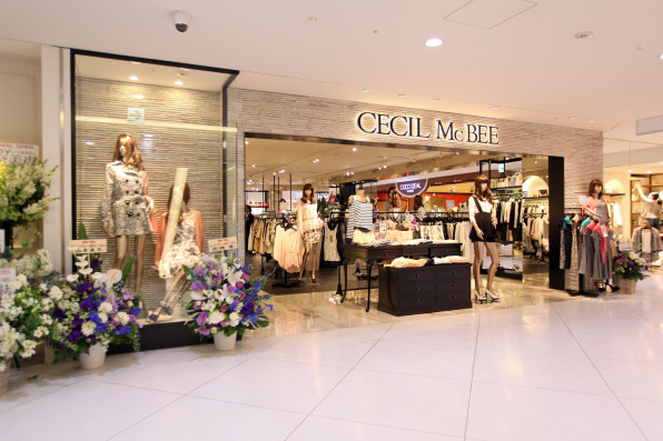 Cecil Mcbee ルミネ池袋店 Rosso インテリアデザイン Cecil Mcbee ルミネ池袋店 Rosso インテリアデザイン
