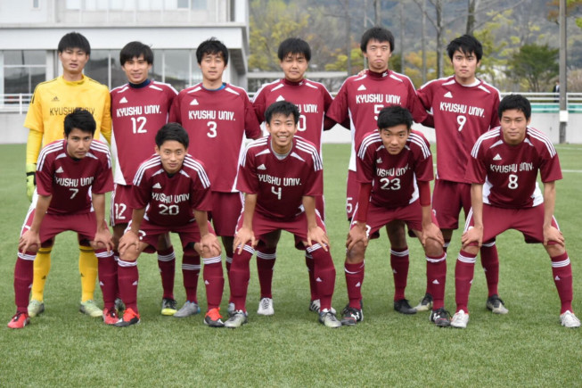 九州大学サッカートーナメント予選1回戦 Vs九州工業大学 4 14 九州大学サッカー部 公式ホームページ