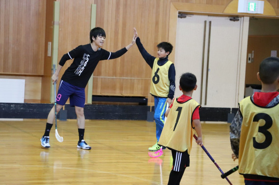 フロアボール日本代表選手が北海道に One All Shintoku ホームページ