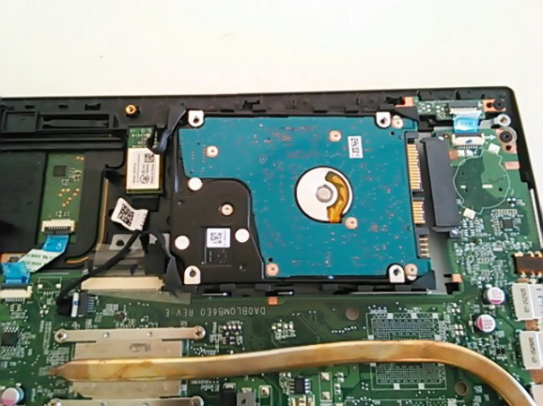 壊れたパソコンからデータ移行 データ救出と復元の希望社