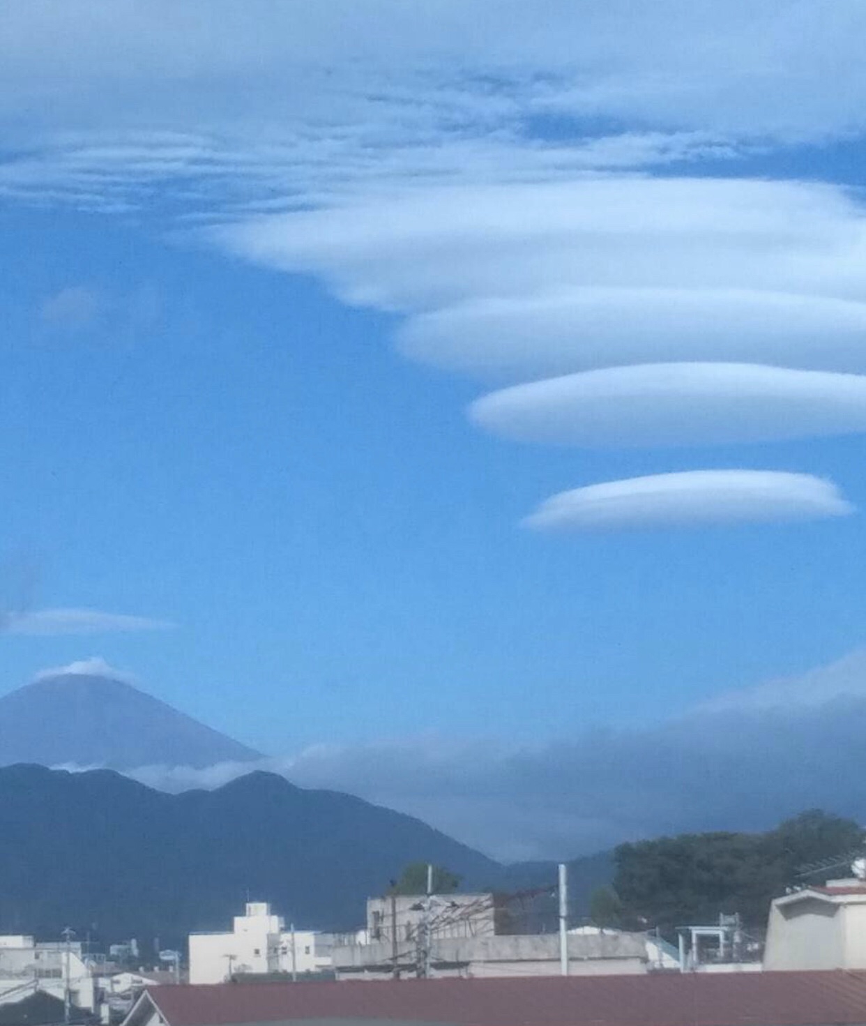 吊るし雲 永野絵梨奈 の 素敵な おもちゃばこ