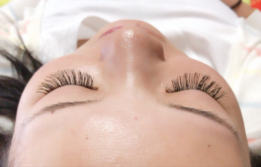 フラットラッシュ付け放題 つくばマツエクサロン Eyelash Salon Mahina