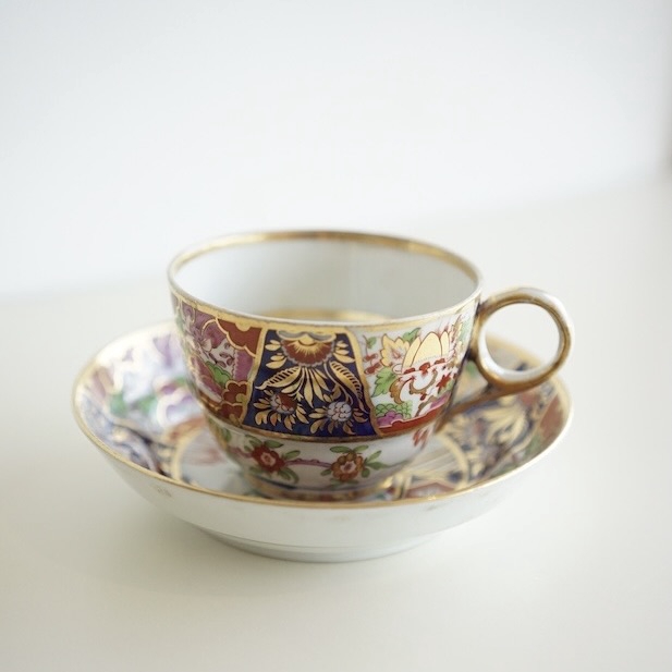 VIEW ANTIQUES