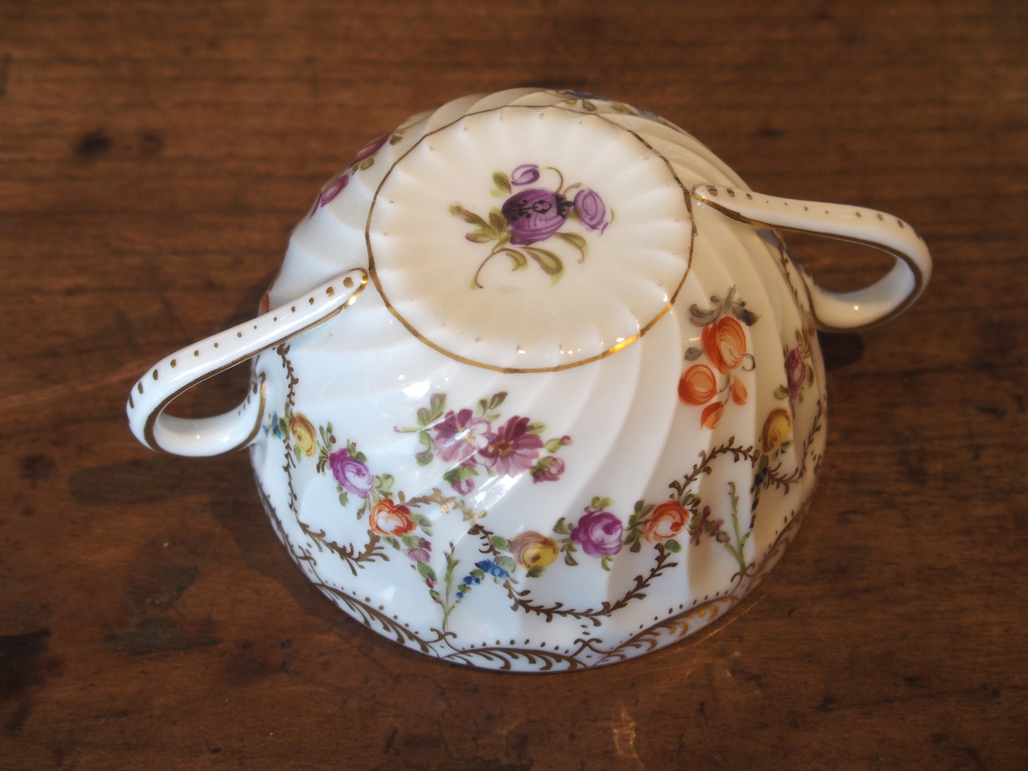 ドレスデンチョコレートカップ 19世紀 アンティーク | VIEW ANTIQUES