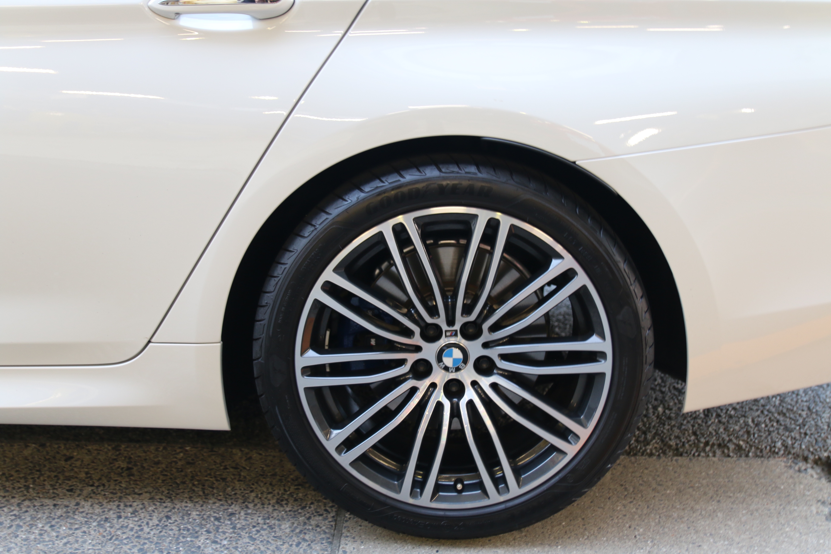 BMW 5シリーズ G30 H&R ダウンスプリング 2018 BMW G30/5シリーズをH＆Rのダウンサスでローダウンしました