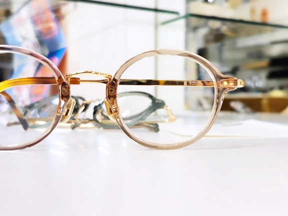 店舗用品 ukmk UKMK eyewear（ユーケーエムケーアイウェア）『Tres』 | オオクシメガネ