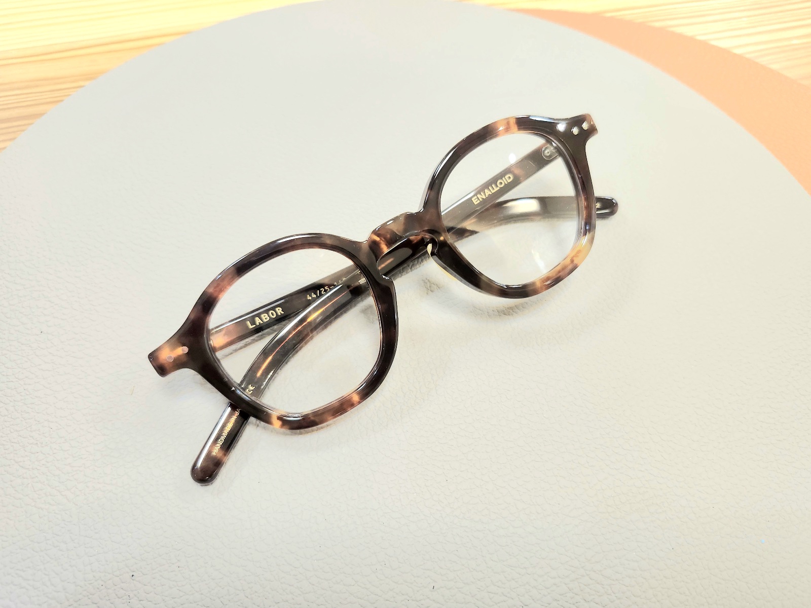 ENALLOID（エナロイド）の新作が届いたよ♪② | 豊中市の視覚に