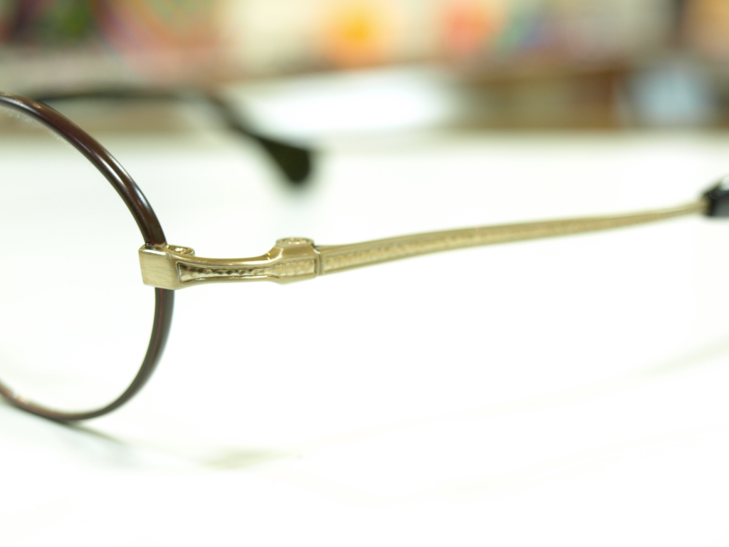 掛けやすい一山フレーム【G4 old & new 1725】 | 豊中市の視覚に