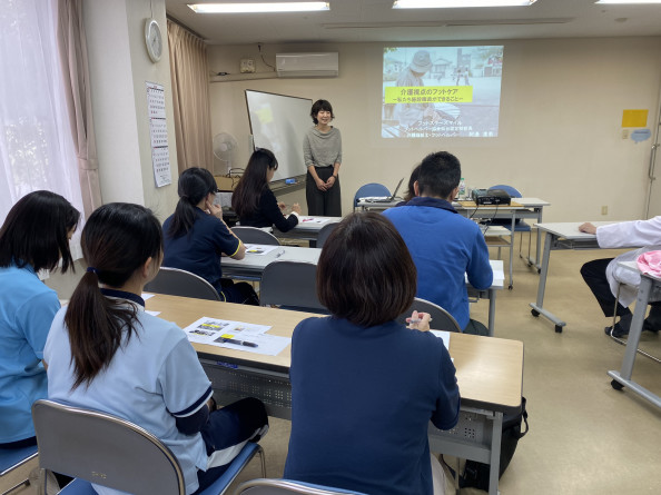 神戸市の介護老人保健施設様での介護フットケア研修会 仙台 宮城コミュニティフットケア ネイルケアサロン フットスタースマイル