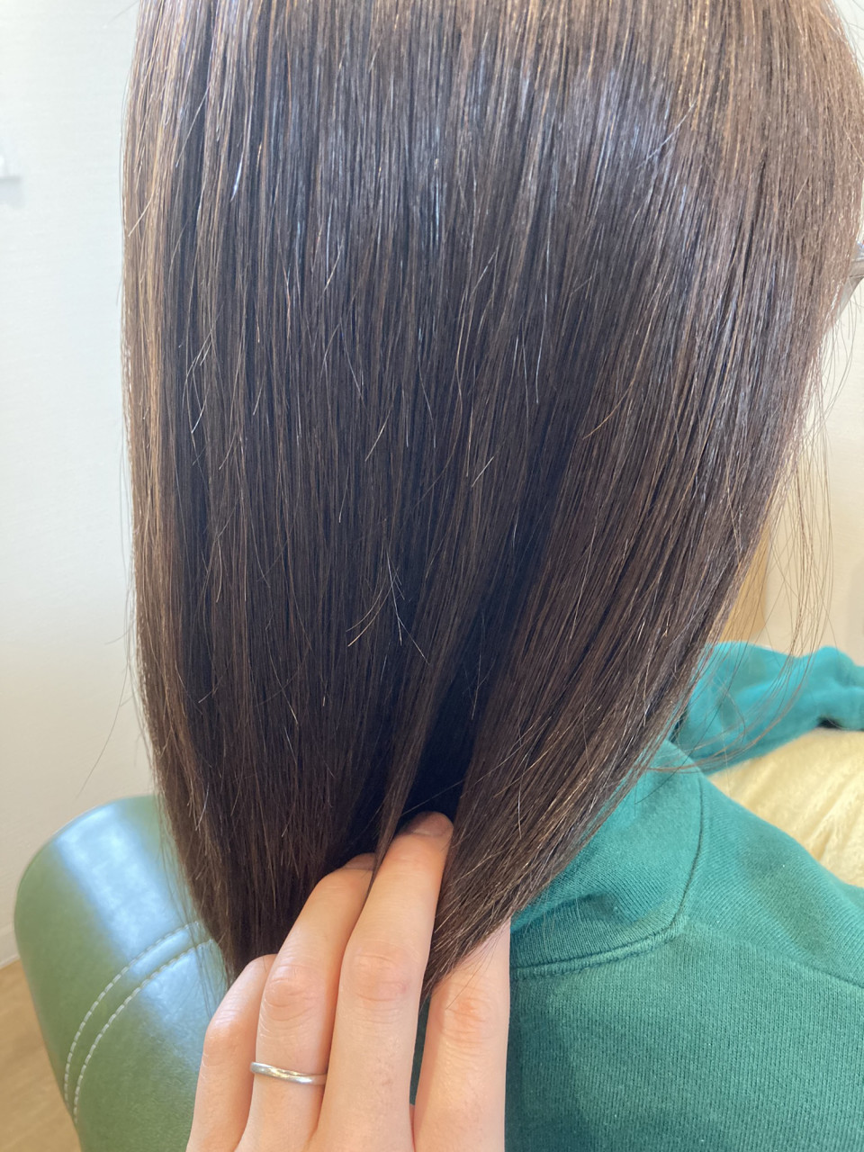癖毛が悩みで初めてかける縮毛矯正 Hairbloom ヘアーブルーム 1日5名様限定のリラックスできる癒しの空間 癖毛が悩みで初めてかける縮毛矯正 Hairbloom ヘアーブルーム 1日5名様限定のリラックスできる癒しの空間