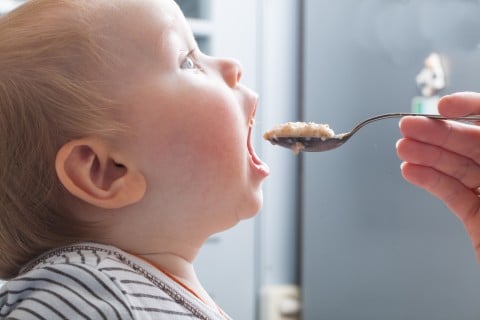 スプーンはいつから 和の離乳食で赤ちゃん ママも健康に