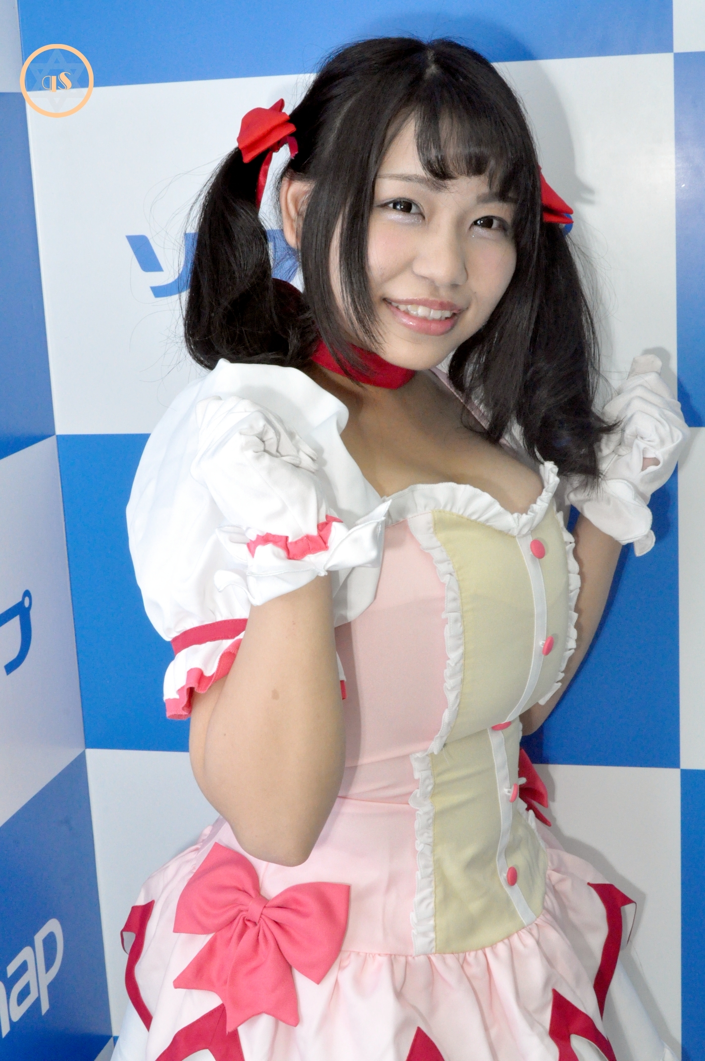 爆乳 アイドル 枕 渡辺さとみ 安い