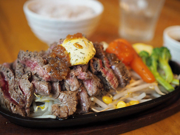 高砂のここんちでビーフステーキランチ あいこメモ