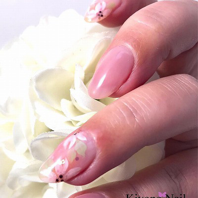 春にぴったり 桜ネイルアートとシアーピンクジェルネイル 佐世保市ネイルサロン 爪が傷まず上品なネイルのキヨノネイル