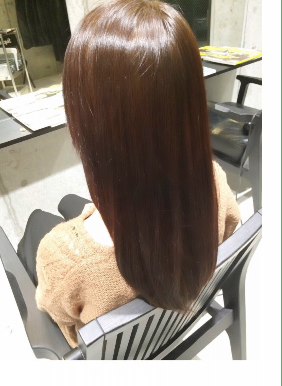 肩ぐらいから綺麗なロングヘアに伸ばすには どれくらい時間が必要でしょうか キャリア10年の美容師が 髪の質問に 真剣に考えて 真剣に答える サイト