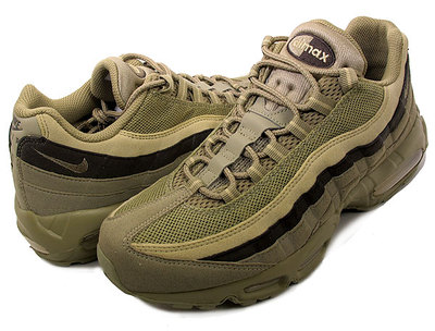 ヘビロテ間違いなし 最新ナイキ エアマックス Air Max95 Khaki カーキモデル 0 ナイキのレアスニーカー専門店 Nikedunkaf1オンラインショップ Air Force1 委託販売ショップ ダブルピース の公式サイトです