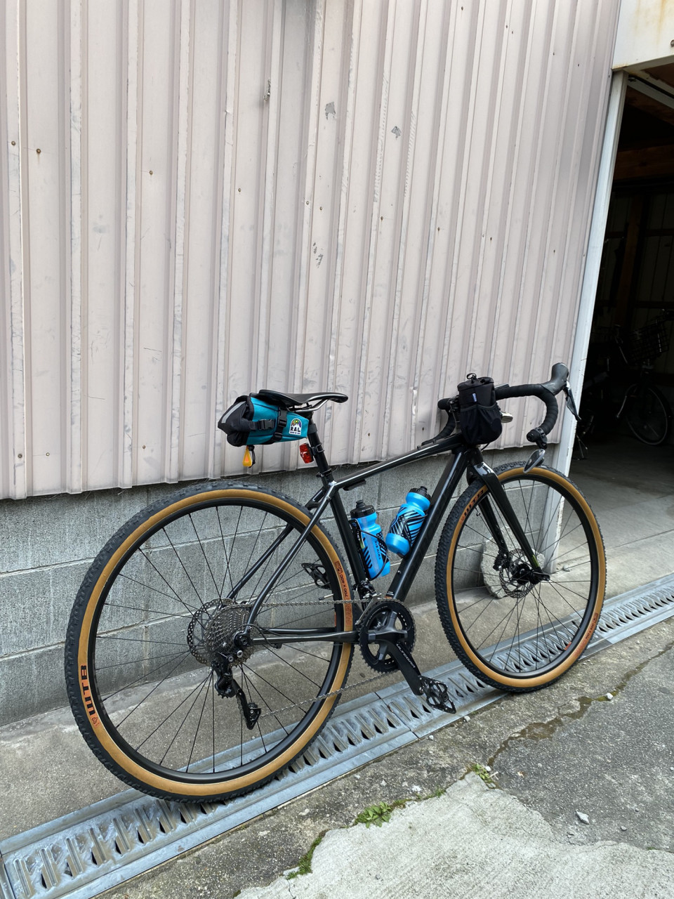 Twinsixのボトル Bicycle Shop Transit