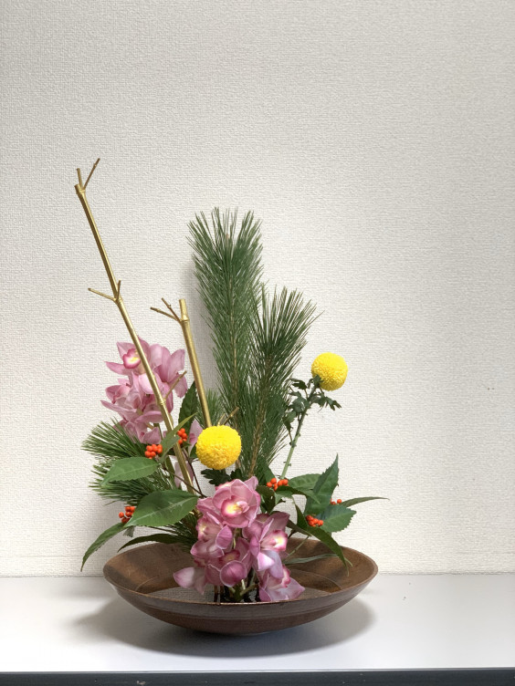 お正月花 池坊いけばな准華督是枝華凰 ハーブコンシェルジュ お正月花 池坊いけばな准華督是枝華凰 ハーブコンシェルジュ