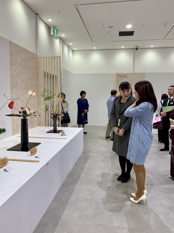 池坊展 池坊いけばな准華督是枝華凰 ハーブコンシェルジュ 池坊展 池坊いけばな准華督是枝華凰 ハーブコンシェルジュ