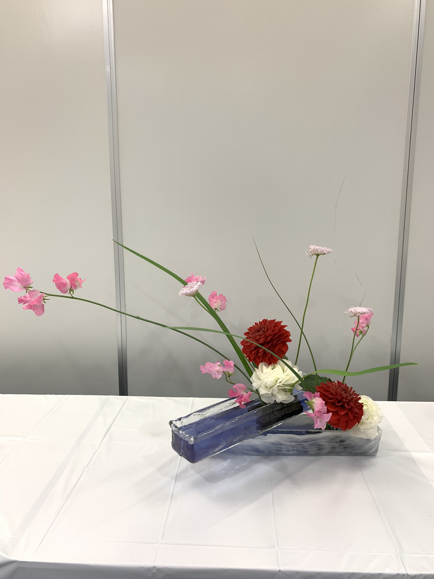 華道家元池坊大阪中央橘会支部青年部花展 | 池坊いけばな准華督是枝華