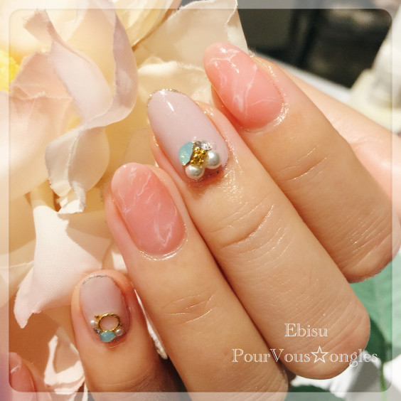 肌色を綺麗に見せるカラー 東京 恵比寿ネイルサロン プールヴー オングル 恵比寿ネイルサロン プールヴー オングル