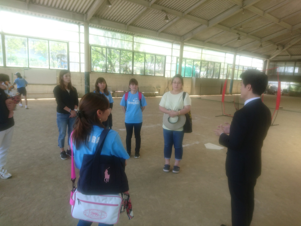 越田議員の激励 川西strongkids