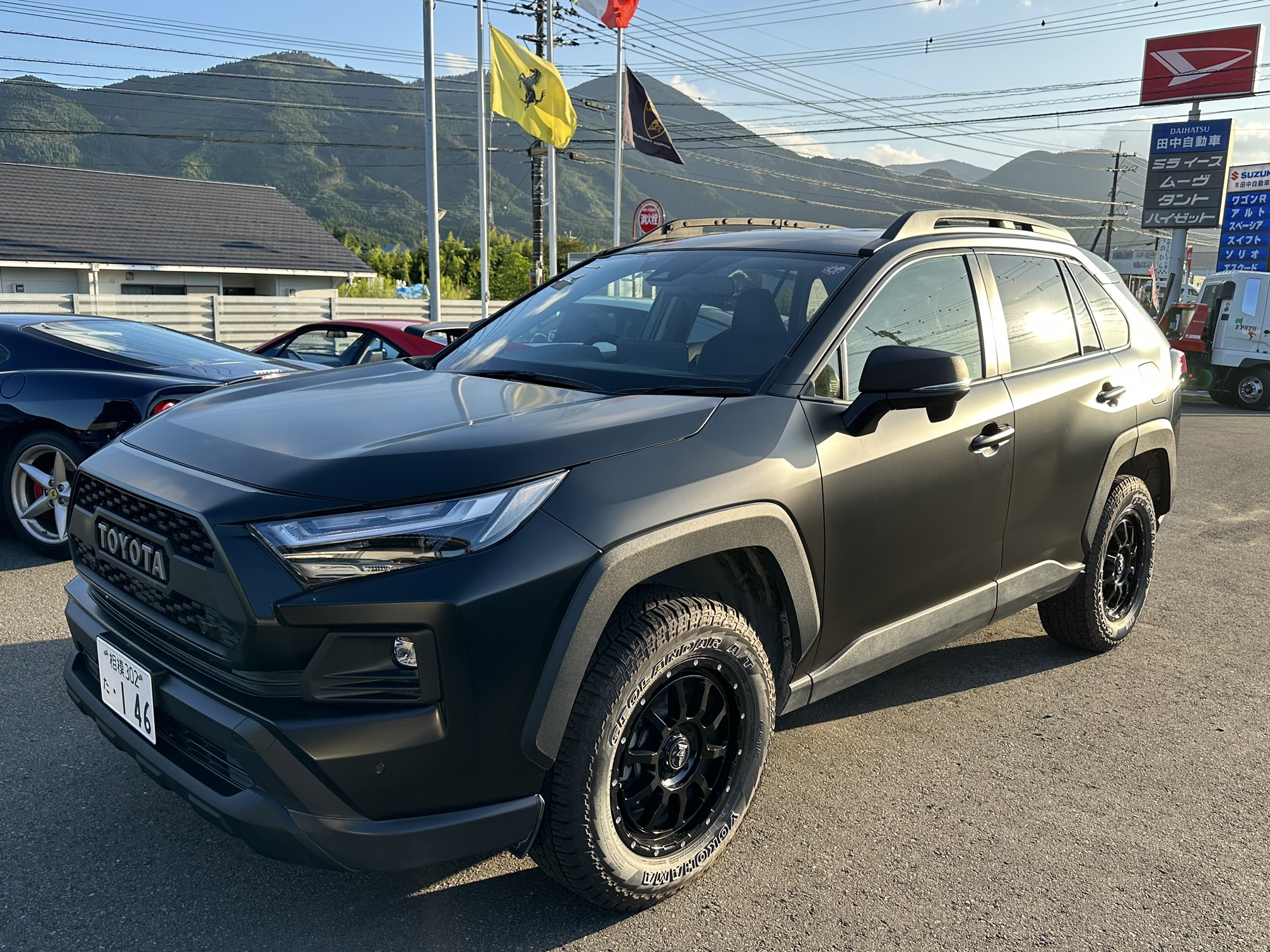 Toyota RAV4 マッドフラップ（ブラック）　現行型 RAV4 マッドフラップ マッドガード 泥除け ブラック 1台分 大型