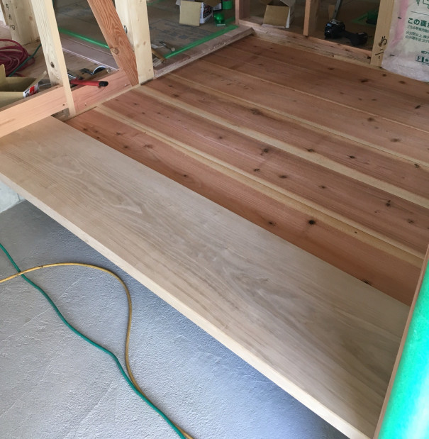 玄関式台 樹技建設