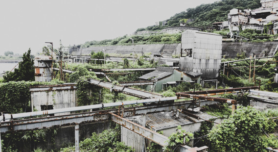 猫と廃墟と フォトジェニックな島 池島 Abysse